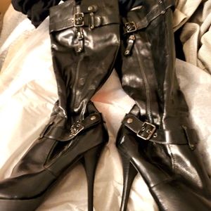 GUESS 8 1/2 high heel boots